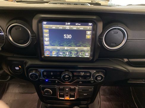 Used 2022 Jeep Wrangler Unlimited Sahara w/ Cold Weather Group image 26