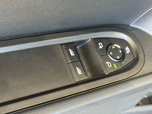 Used 2025 MINI Cooper 2-Door Hardtop FWD image 13