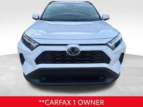 Used 2022 Toyota RAV4 XLE image 2
