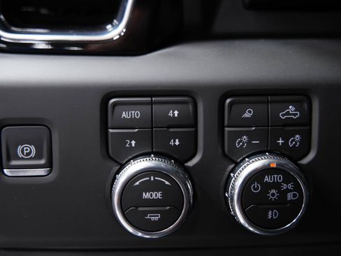 Used 2026 GMC Sierra 1500 Denali AWD/4WD image 33