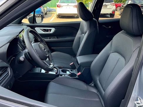 Used 2025 Subaru Forester Limited AWD/4WD image 9