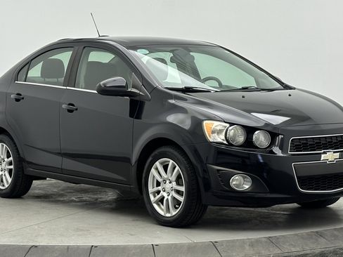 Used 2015 Chevrolet Sonic LT w/ Wheels and Fog Lamp Package image 3