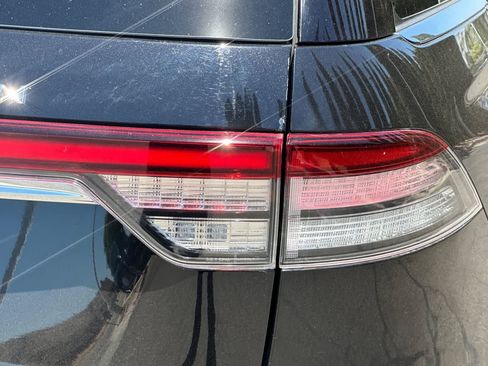 Used 2022 Lincoln Aviator Grand Touring w/ Class IV Trailer Tow Package AWD/4WD image 36