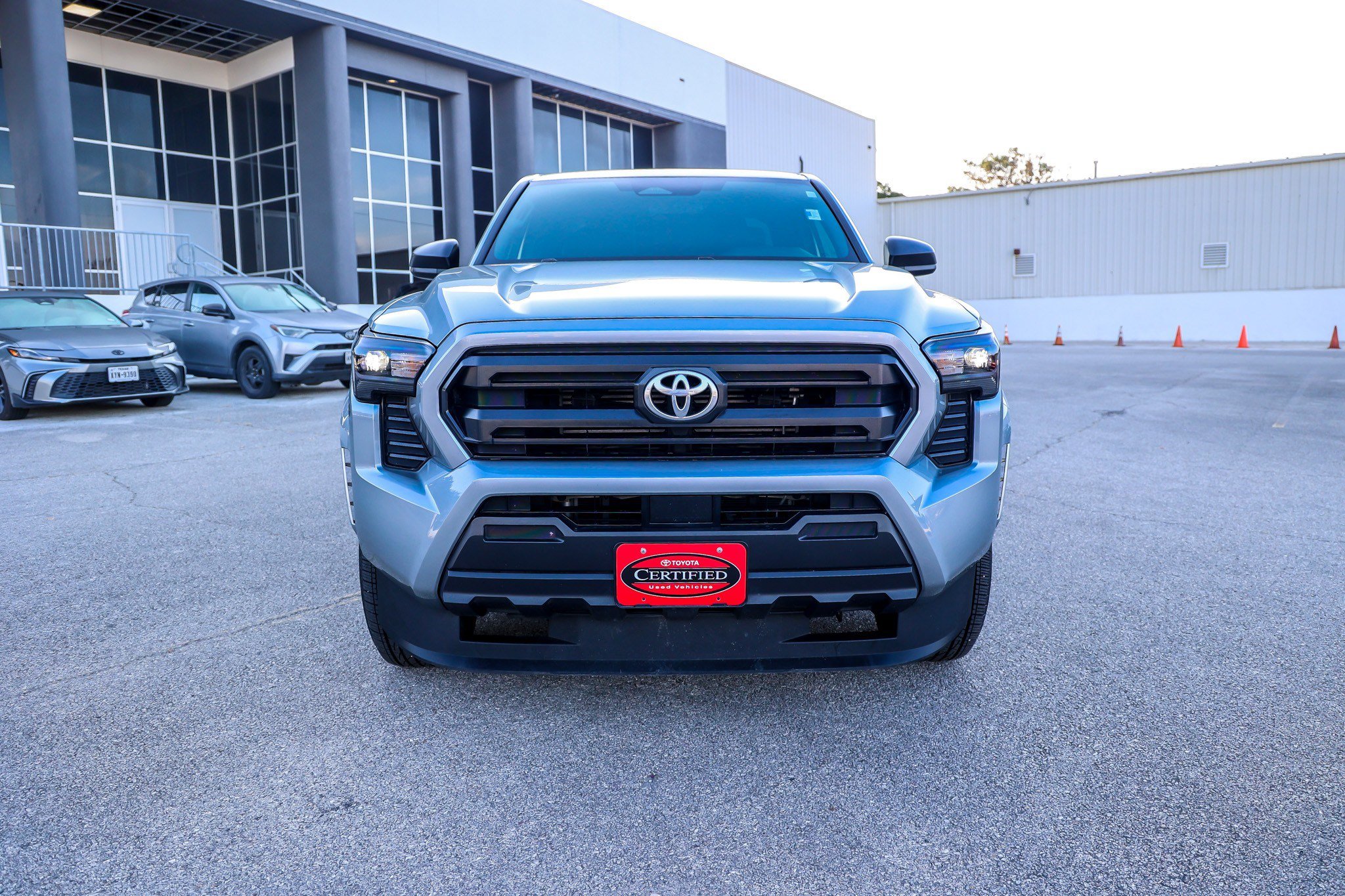 Certified 2025 Toyota Tacoma SR AWD/4WD image 3