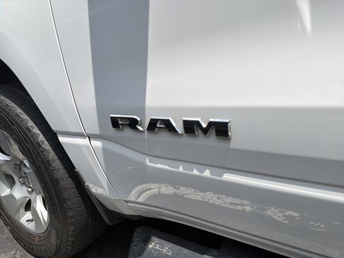 Used 2022 RAM 1500 Big Horn AWD/4WD image 36