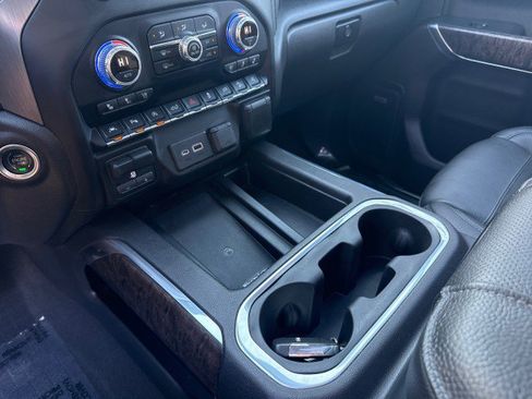 Used 2021 GMC Sierra 1500 Denali w/ Denali Ultimate Package image 28