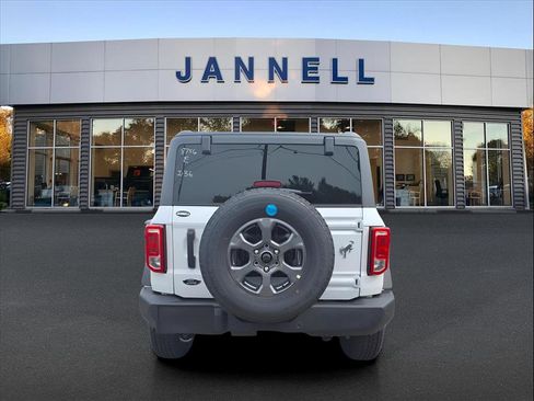 New 2025 Ford Bronco Big Bend image 3