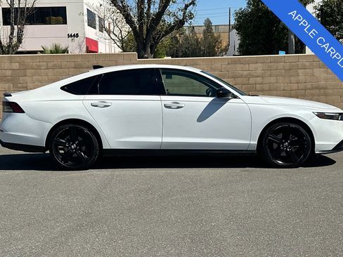 Used 2024 Honda Accord Sport image 3