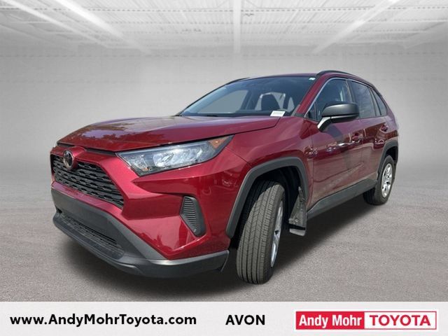 Used 2021 Toyota RAV4 LE FWD image 4