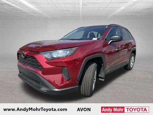 Used 2021 Toyota RAV4 LE FWD image 4