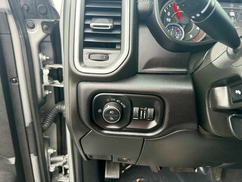 Used 2024 RAM 3500 Laramie AWD/4WD image 23