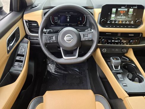 Used 2021 Nissan Rogue Platinum FWD image 11