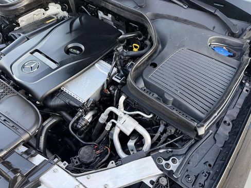 Used 2017 Mercedes-Benz GLC 300 4MATIC image 33