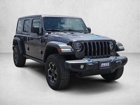 Used 2022 Jeep Wrangler Unlimited Rubicon 4xe w/ Cold Weather Group AWD/4WD image 3