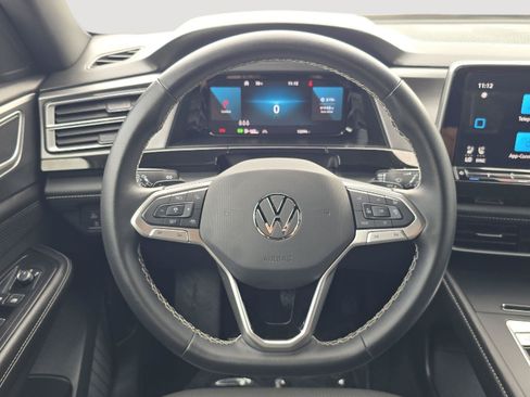 Certified 2025 Volkswagen Atlas Cross Sport SE AWD/4WD image 15