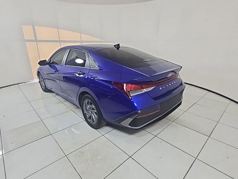 Used 2024 Hyundai Elantra SEL image 7
