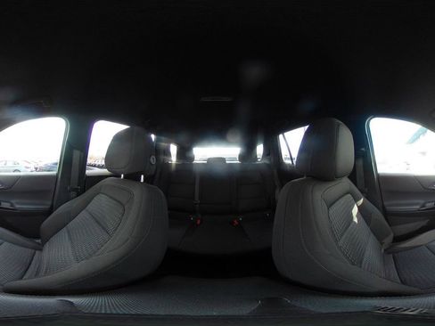 Used 2025 Chevrolet Equinox LT image 41