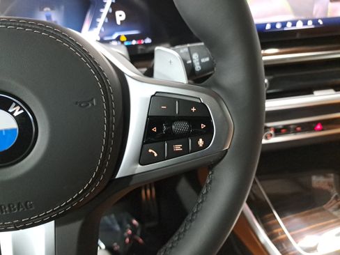 New 2026 BMW X5 xDrive40i w/ M Sport Package image 19