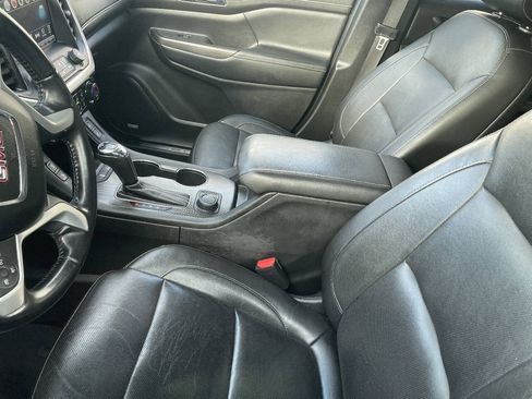 Used 2019 GMC Acadia SLT AWD/4WD image 5