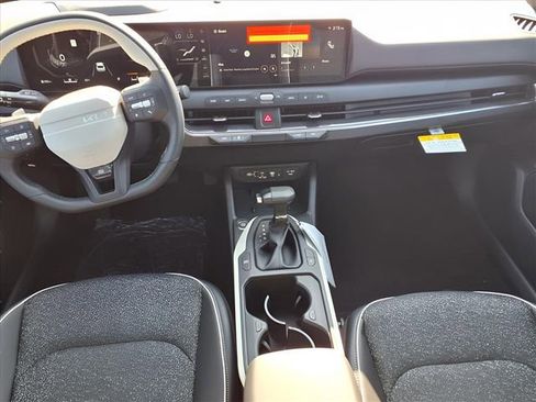 New 2025 Kia K4 GT-Line Turbo FWD image 6