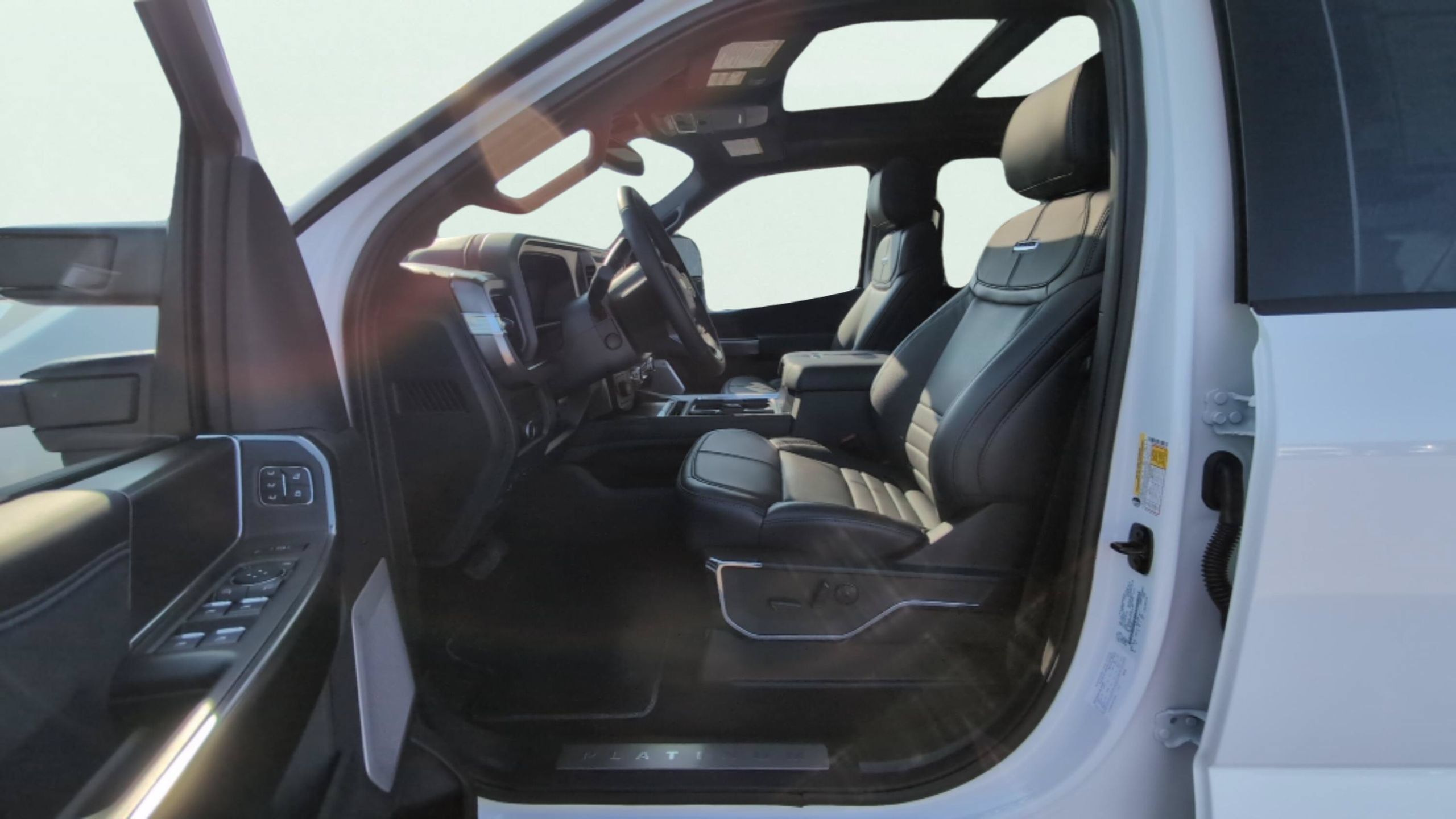 Used 2026 Ford F250 Platinum AWD/4WD image 14