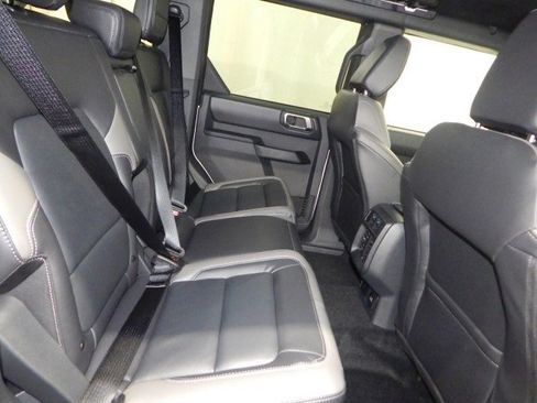 New 2025 Ford Bronco Outer Banks image 18