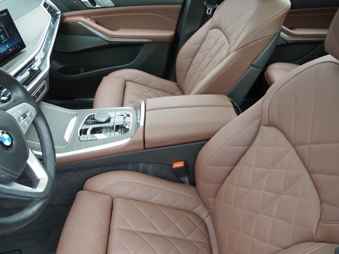 Certified 2026 BMW X7 xDrive40i AWD/4WD image 11