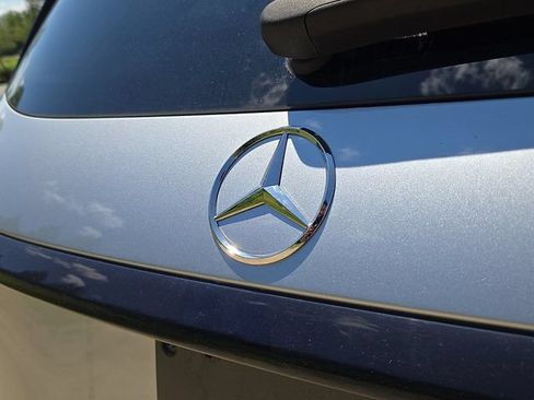 Used 2023 Mercedes-Benz GLC 300 4MATIC image 30