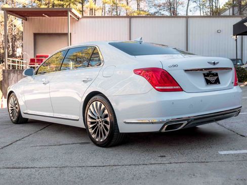 Used 2017 Genesis G90 5.0 Ultimate image 9