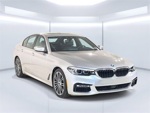 Used 2018 BMW 530i xDrive image 9