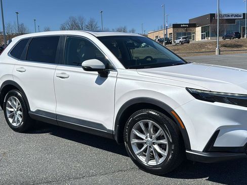 Used 2023 Honda CR-V EX image 2