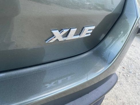 Used 2014 Toyota Highlander XLE FWD image 10