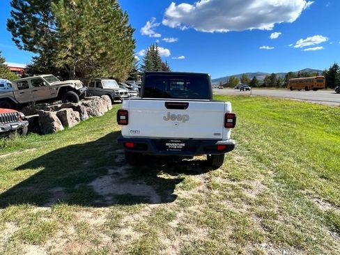 Used 2021 Jeep Gladiator Overland w/ Popular Equipment Package AWD/4WD image 8