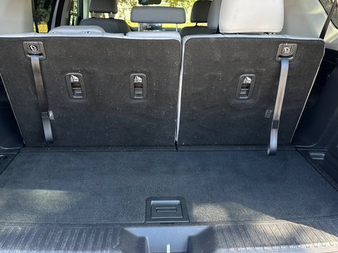 Used 2023 Honda Pilot EX-L image 18