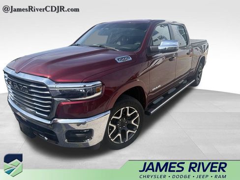 Used 2025 RAM 1500 Laramie AWD/4WD image 1