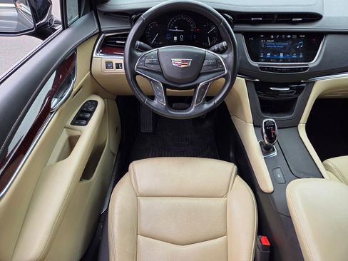 Used 2019 Cadillac XT5 Luxury FWD image 13