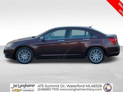 Used 2012 Chrysler 200 Limited image 5