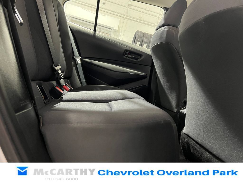 Used 2025 Toyota Corolla LE FWD image 23