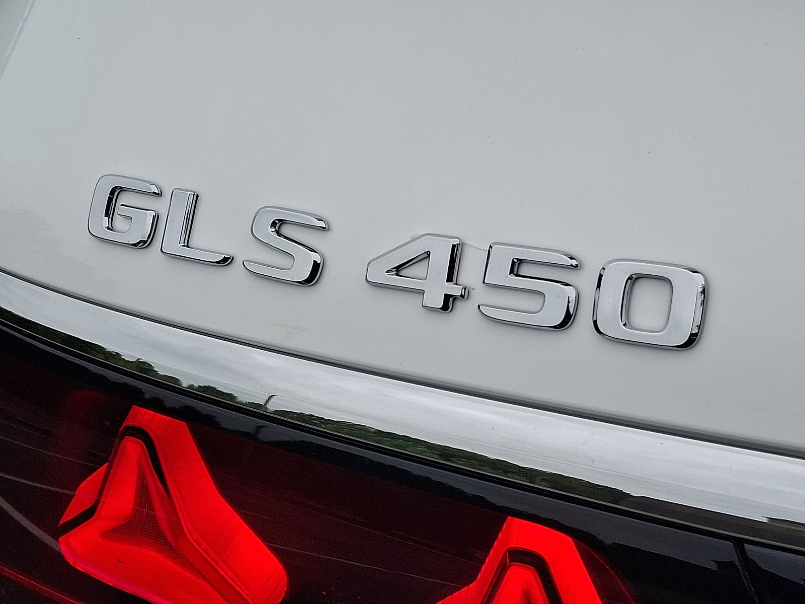 New 2027 Mercedes-Benz GLS 450 4MATIC image 18