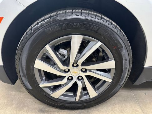 Certified 2022 Chevrolet Equinox Premier image 38