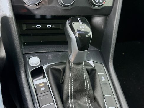 Used 2024 Volkswagen Tiguan S image 24