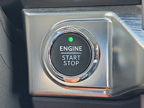 Used 2023 Ford F150 Lariat RWD image 20