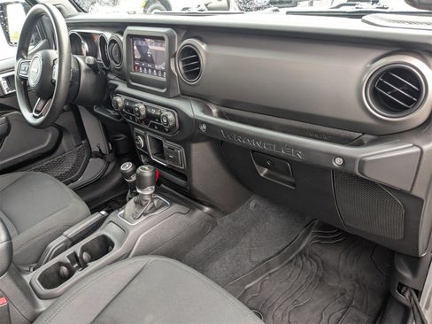Used 2022 Jeep Wrangler Sport image 14