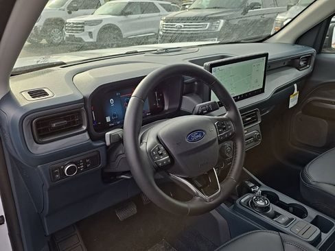 New 2025 Ford Maverick Lariat w/ Black Appearance Package image 12