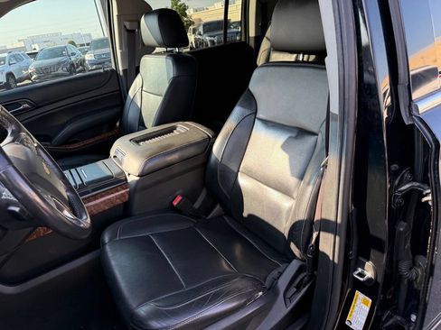Used 2017 Chevrolet Suburban Premier RWD image 8