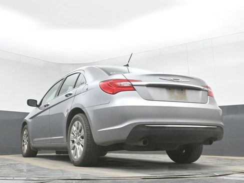 Used 2013 Chrysler 200 LX image 30