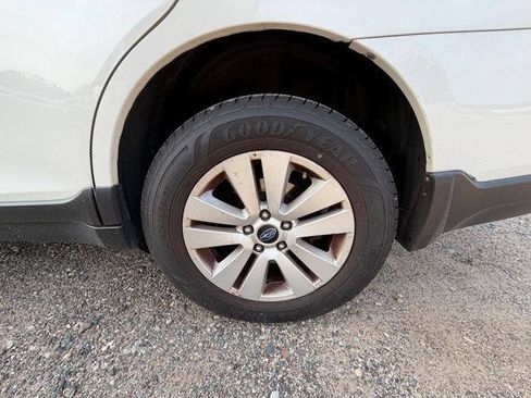 Used 2015 Subaru Outback 2.5i Premium AWD/4WD image 13
