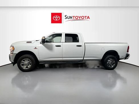 Used 2024 RAM 2500 Tradesman w/ Chrome Appearance Group AWD/4WD image 7