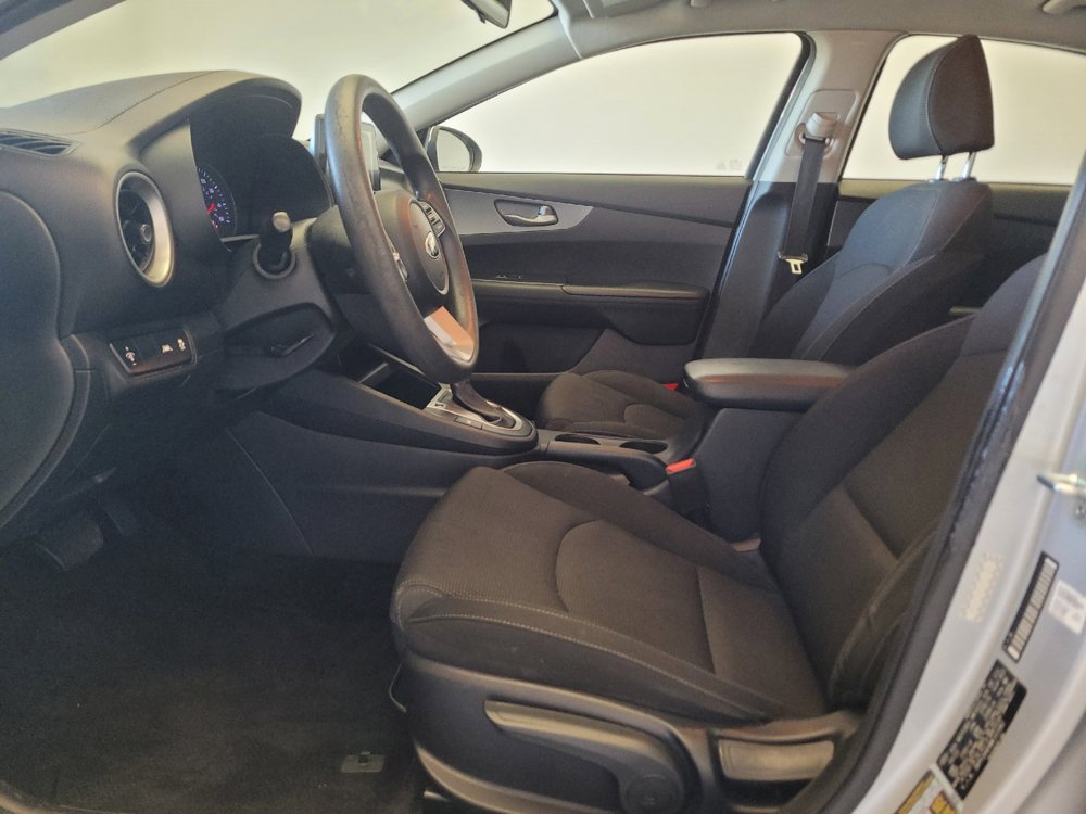 Used 2021 Kia Forte LXS FWD image 17