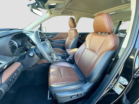 Used 2023 Subaru Forester Touring w/ Popular Package #3 image 29